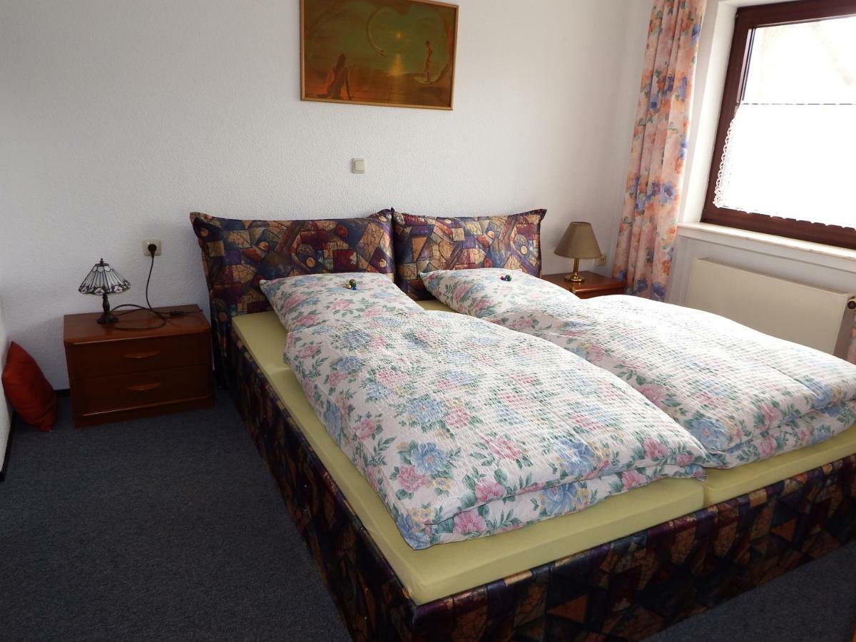 Nette Ferienwohnung Mit Eigenem Eingang Und Sonnenterrasse Idstein Exterior foto