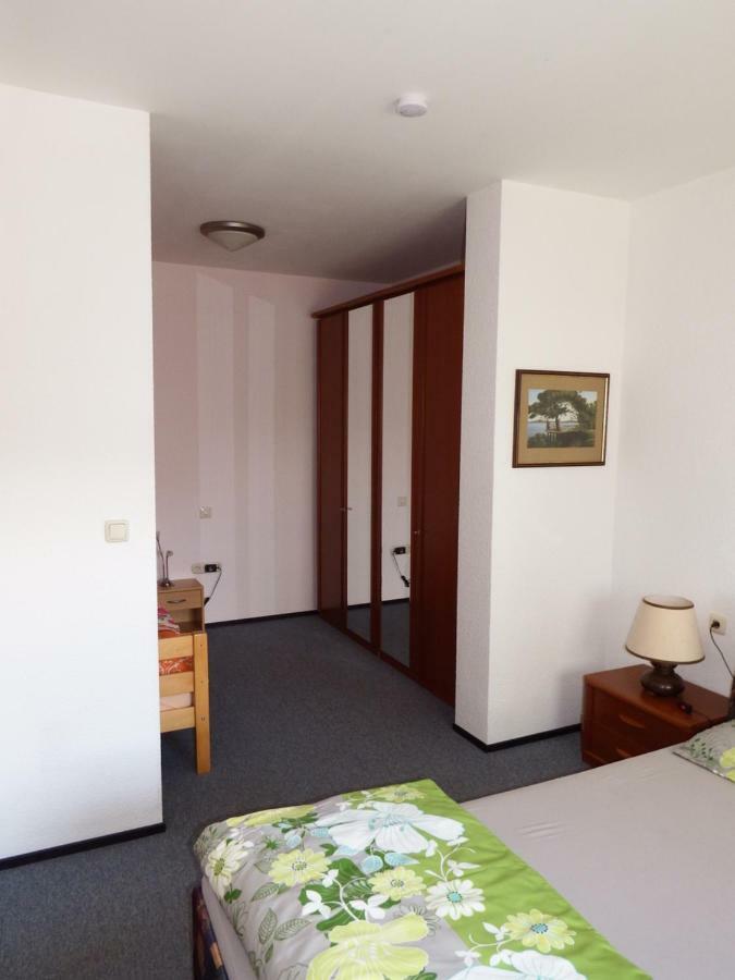Nette Ferienwohnung Mit Eigenem Eingang Und Sonnenterrasse Idstein Exterior foto